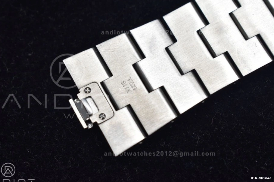 SS Dial Bracelet A on Edition 924 ZF Overseas SS 4500V 1:1 Sleek Silver Best 1222